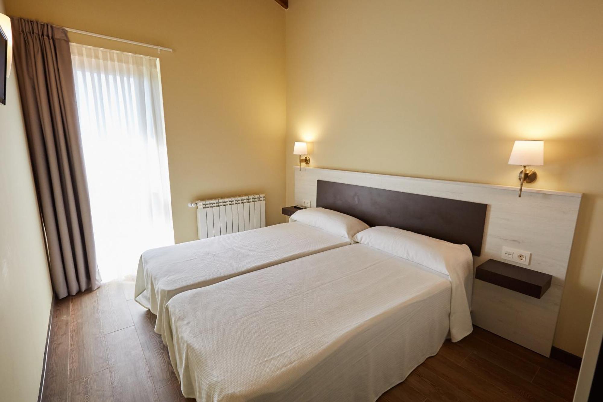 Apartamentos Rurales Casa La Piedra Collía Екстериор снимка