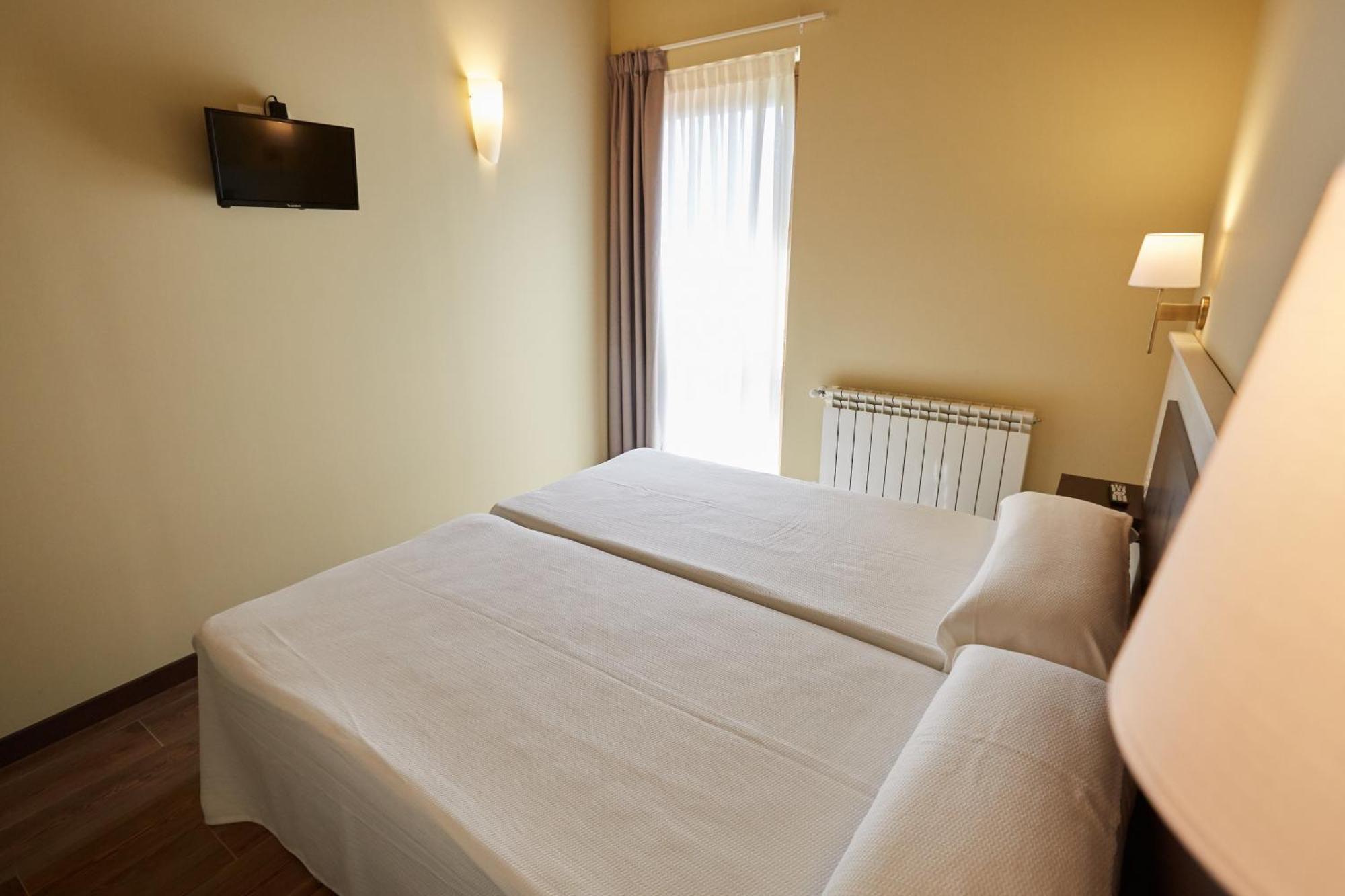 Apartamentos Rurales Casa La Piedra Collía Екстериор снимка