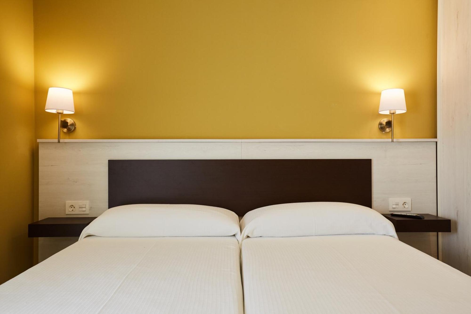 Apartamentos Rurales Casa La Piedra Collía Екстериор снимка